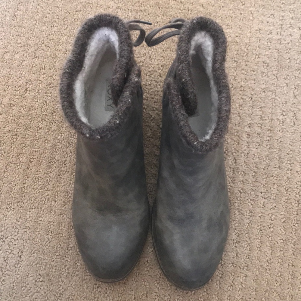 booties - Picture 3 of 4